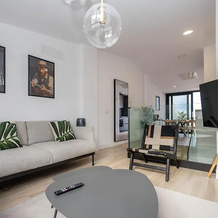 3br Oceanview Luxury Penthouse & Terrace *