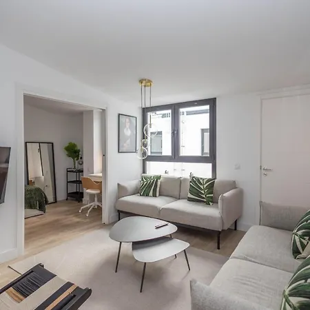 3br Oceanview Luxury Penthouse & Terrace Apartment *