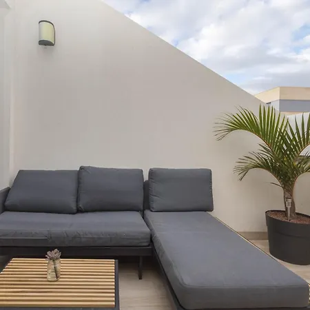 Apartment 3br Oceanview Luxury Penthouse & Terrace